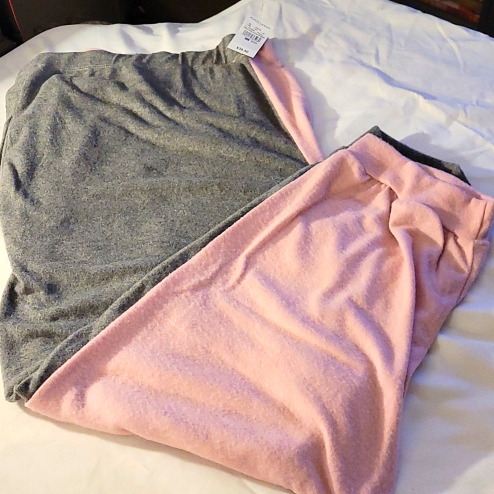 SOLD.  Ashley Stewart Color Block Athleisure Joggers sz 26/28